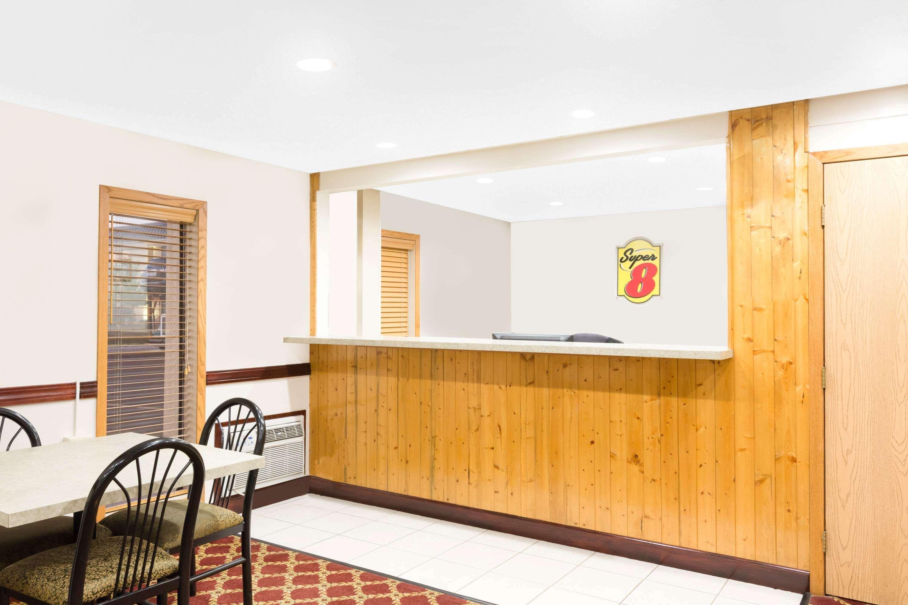 Hotel Super 8 By Wyndham Ames Exterior foto